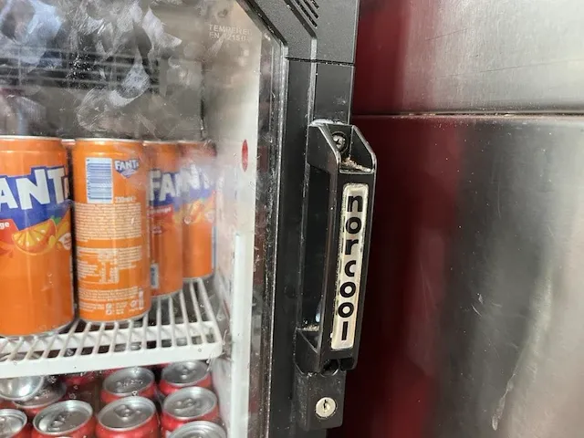 Frisdrankkoeling coca cola - afbeelding 2 van  4