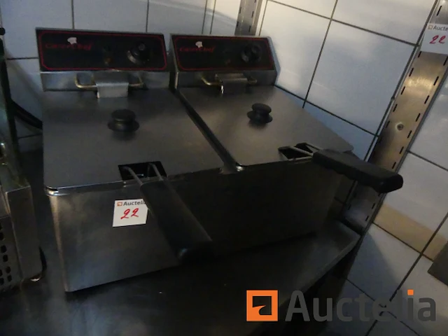 Friteuse met 2 vakken + roestvrijstalen plank op caterchef-console - afbeelding 4 van  6