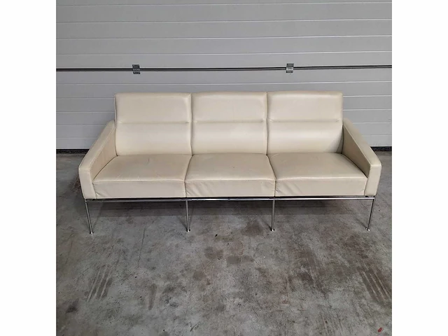 Fritz hansen - series 3300 - design zetel - bankstel - afbeelding 1 van  17
