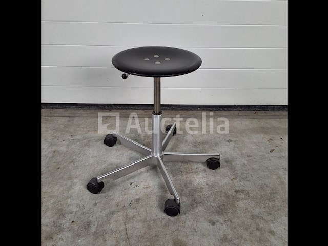 Fritz hansen kevi design kruk by jorgen rasmussen (40-54 cm) - afbeelding 1 van  4