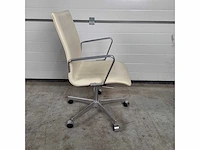 Fritz hansen oxford medium back by arne jacobsen stoel - afbeelding 2 van  8