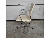 Fritz hansen oxford medium back by arne jacobsen stoel - afbeelding 4 van  8