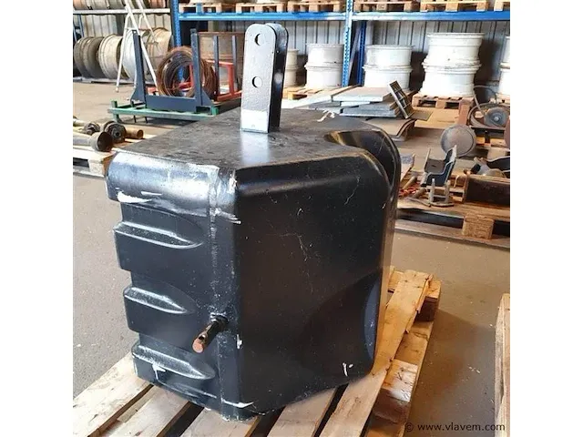 Frontgewicht 600kg - afbeelding 3 van  5