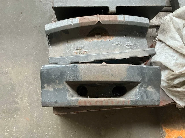 Frontgewichten tractor - afbeelding 3 van  6