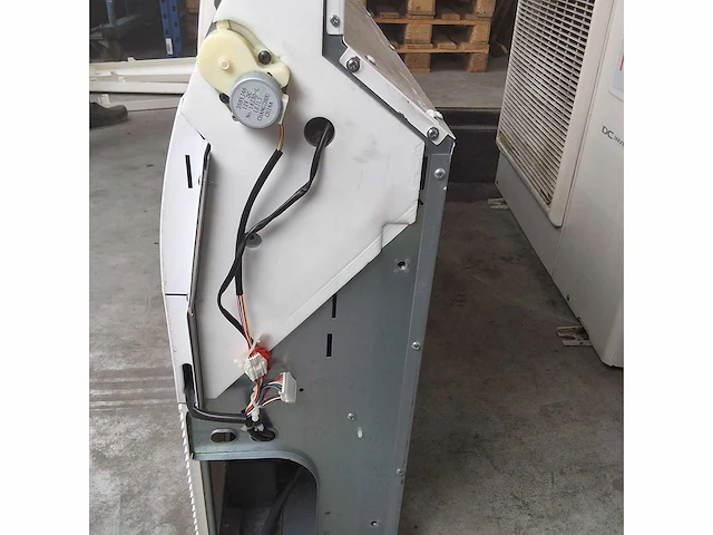 Fujitsu airco systeem 8,5 kw (nr 238) - afbeelding 2 van  12