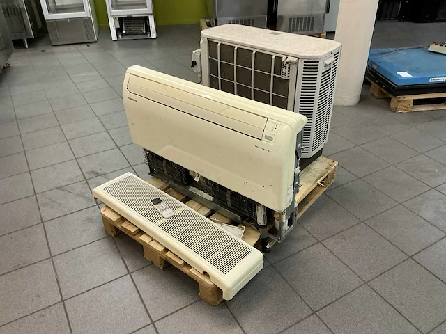 Fujitsu airconditioning - afbeelding 1 van  6