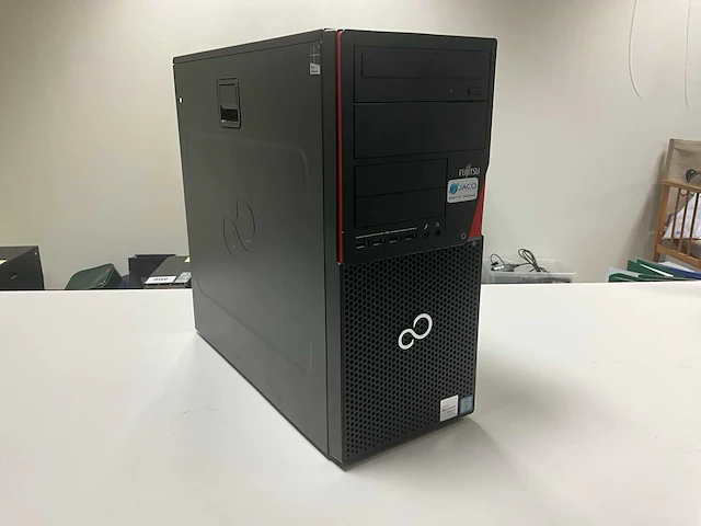 Fujitsu m15w esprimo p 756/e85+ desktop - afbeelding 1 van  4