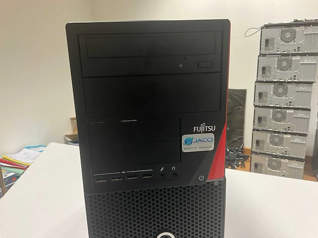 Fujitsu m15w esprimo p 756/e85+ desktop - afbeelding 2 van  4