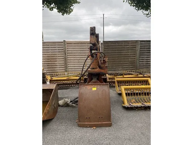 Fundering grijper met rotor voor graafkraan - afbeelding 1 van  4