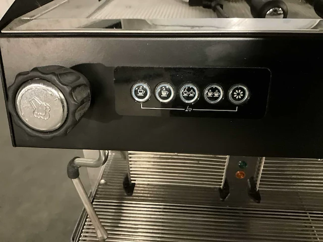 Furka industriële koffiemachine - afbeelding 4 van  8