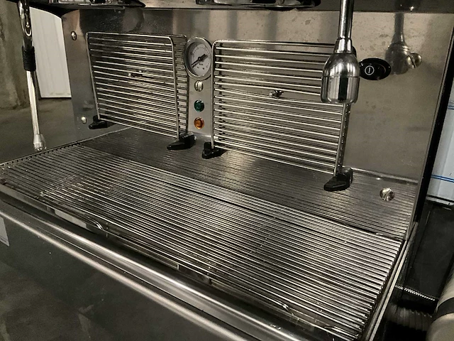 Furka industriële koffiemachine - afbeelding 5 van  8