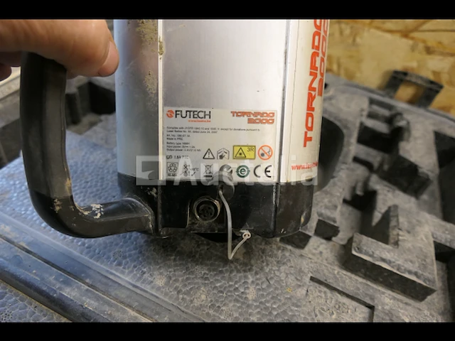 Futech tornado 2000 roterende laser - afbeelding 8 van  12
