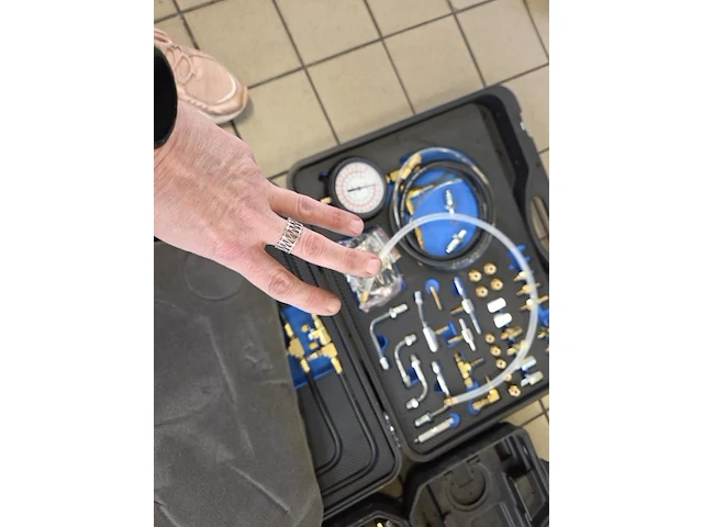 Fx 0247 brandstof injectie drukset - afbeelding 1 van  7