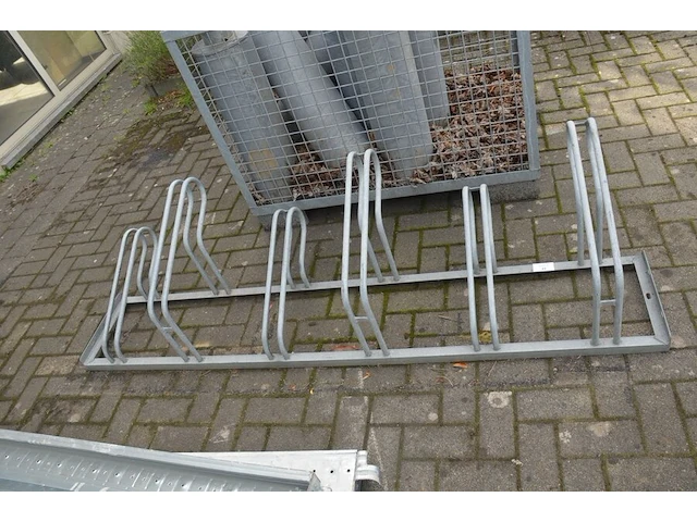 Galva fietsenrek voor 6 fietsen - afbeelding 2 van  3