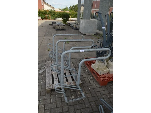 Galva fietsenrek voor 6 fietsen - afbeelding 1 van  4