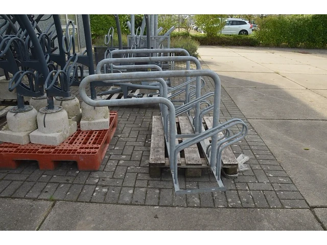 Galva fietsenrek voor 6 fietsen - afbeelding 4 van  4