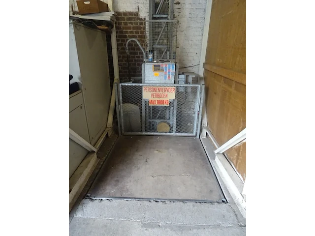 Galva goederenlift de jong - afbeelding 1 van  6