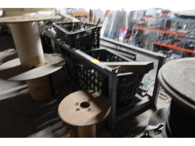 Galva hijsbak met inhoud - afbeelding 1 van  2