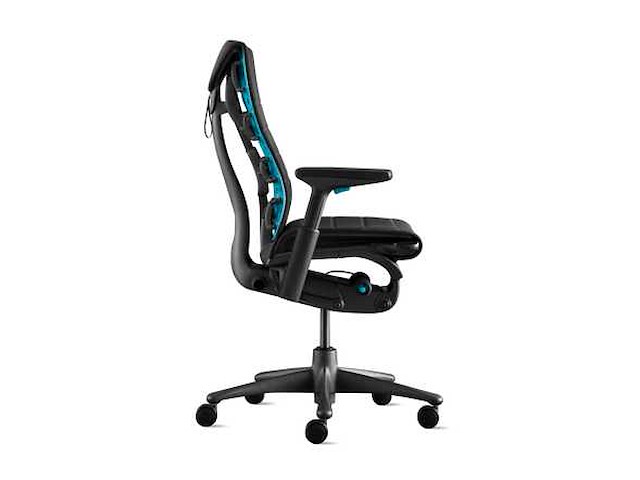 Gaming lamp - belichamen - logitech g x herman miller - afbeelding 14 van  17