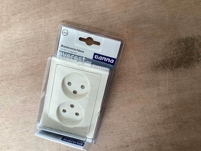 Gamma wandcontactdoos dubbel, inbouw (97x) - afbeelding 1 van  4