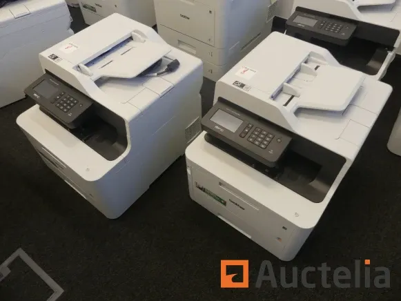 Garage apparatuur en kantoormeubiliair