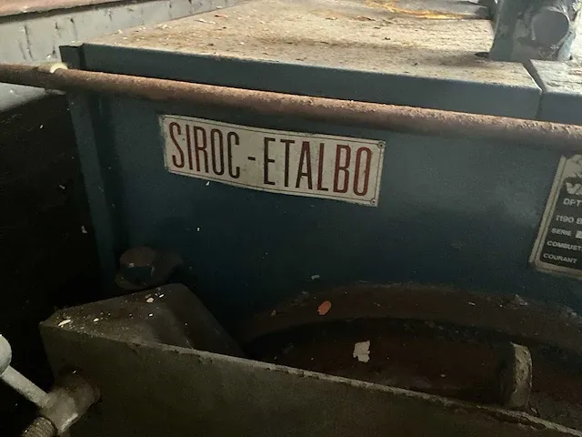 Garage inventaris, industriële verwarmingsketel siroc etalbo, brander elco klockner, 3 thermoblokken wanson met ventilatoren. - afbeelding 5 van  7