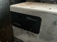 Garage inventaris, industriële verwarmingsketel siroc etalbo, brander elco klockner, 3 thermoblokken wanson met ventilatoren. - afbeelding 7 van  7