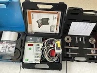 Garage inventaris, kriek, schuurmachine,ruitsnijmachine, controleapparaat voor airbag, controleapparaat voor automatische versnellingsbak, collectie klemgereedschappen - afbeelding 8 van  14