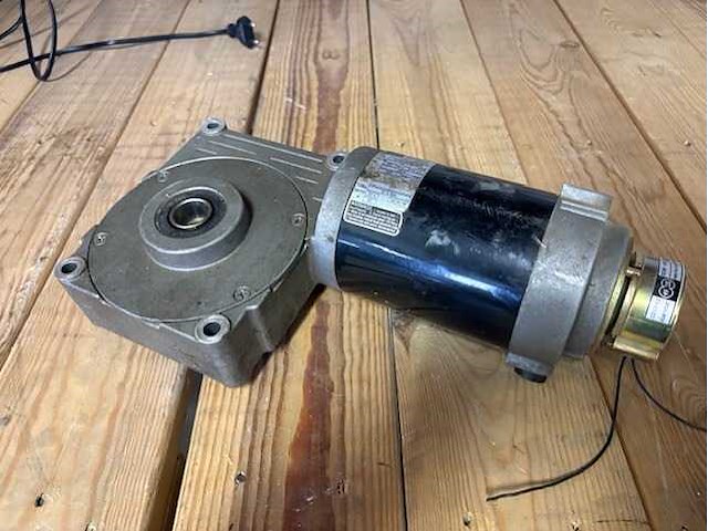 Garage poort steekmotor - afbeelding 1 van  5
