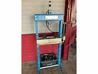 Garagepers - afbeelding 1 van  2