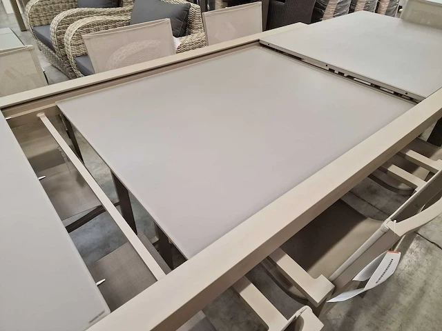 Garden prestige alu tafel lissabon xl champagne 220-320cm - afbeelding 6 van  9