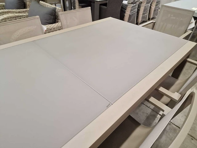 Garden prestige alu tafel lissabon xl champagne 220-320cm - afbeelding 7 van  9