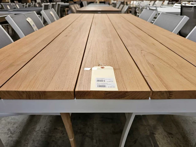 Garden prestige alu tuintafel cleopatra wit - teak blad 220 x 100cm - afbeelding 4 van  4