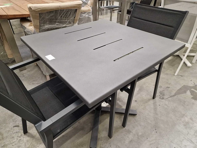 Garden prestige alu tuintafel horeca suisse 80x80cm antraciet - afbeelding 1 van  5