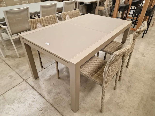 Garden prestige alu uitschuiftafel lissabon champagne 152-228x90cm - afbeelding 7 van  9