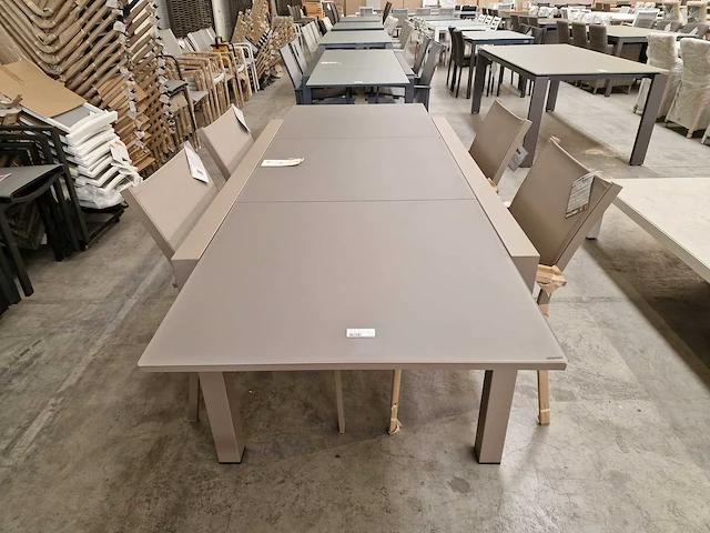 Garden prestige alu uitschuiftafel zurich 152-228cm x 90cm champagne mat - afbeelding 2 van  8
