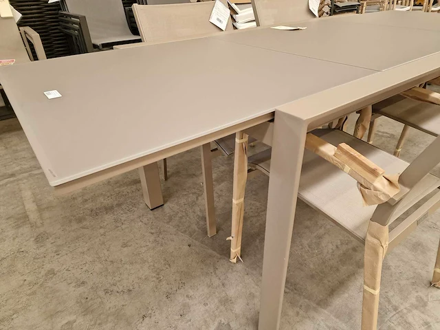 Garden prestige alu uitschuiftafel zurich 152-228cm x 90cm champagne mat - afbeelding 3 van  8