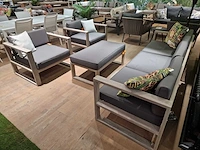 Garden prestige hamilton teak lounge sofa set 3-zit + 2x1-zit + salontafel greywash - afbeelding 6 van  12