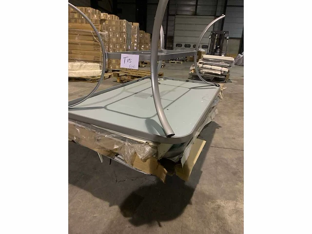 Garden tables (6x) - afbeelding 1 van  1