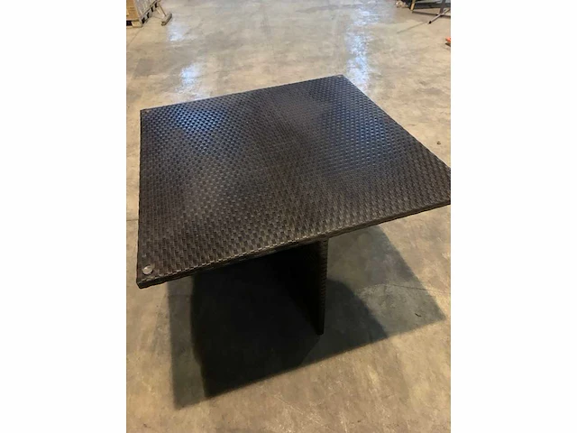 Garden tables - afbeelding 1 van  3