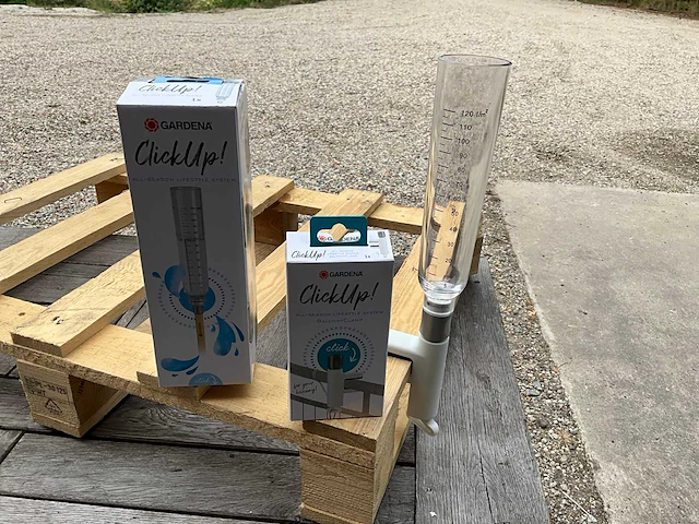 Gardena clickup set regenmeter met balkon klem (12x) - afbeelding 1 van  9