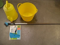 Gardena combisystem 130 met voegenborstel & kantensteker + gieter 12l + tuinmand - afbeelding 1 van  5