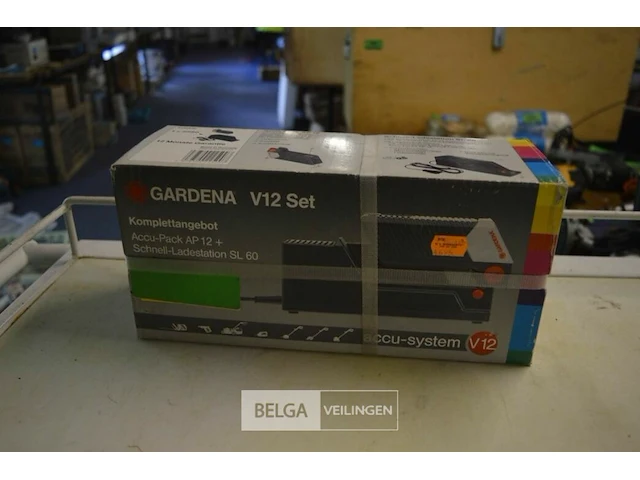 Gardena v12 set laadstation - afbeelding 1 van  4