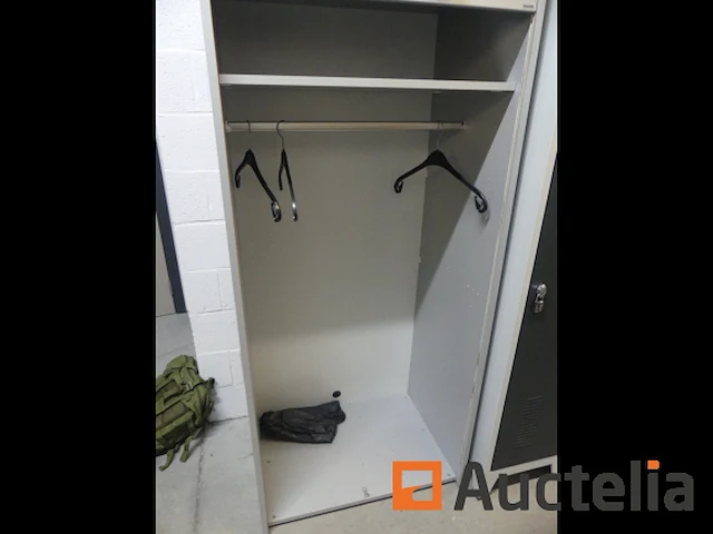 Garderobe garderobe met grijs rolluik - afbeelding 4 van  8