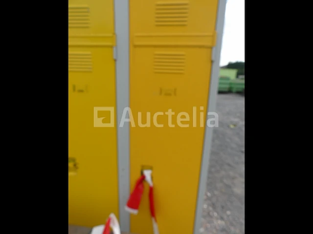 Garderobe met 3 deuren - afbeelding 5 van  6
