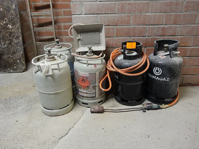 Gasbrander + gasverwarming - afbeelding 1 van  3