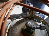 Gasbrander met gasflessen - afbeelding 2 van  4