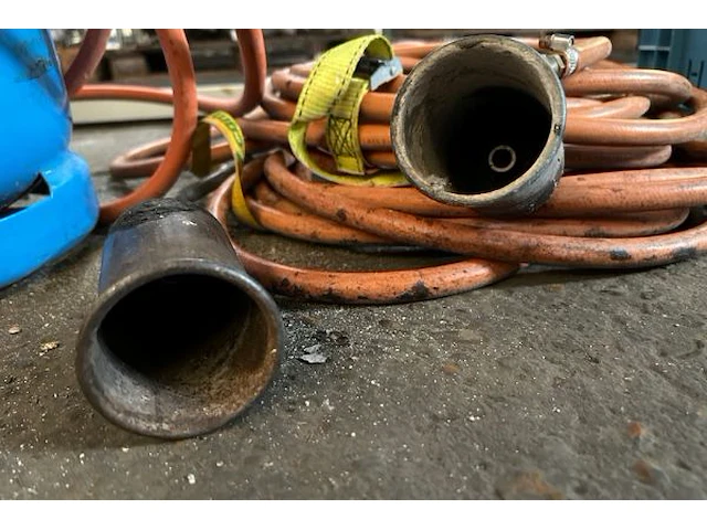 Gasfles en 2 branders + kabel - afbeelding 2 van  3