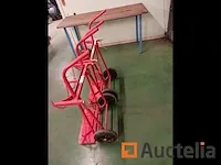Gasflessenwagen rood volle banden, 2 stuks - afbeelding 8 van  10