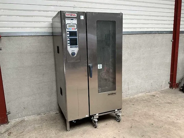 Gasgestookte combisteamer - afbeelding 1 van  6